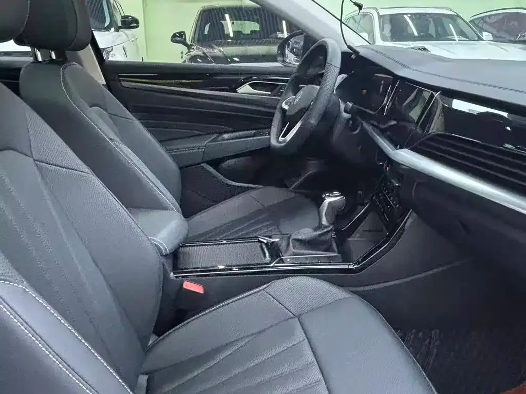 Volkswagen Passat — фото 7