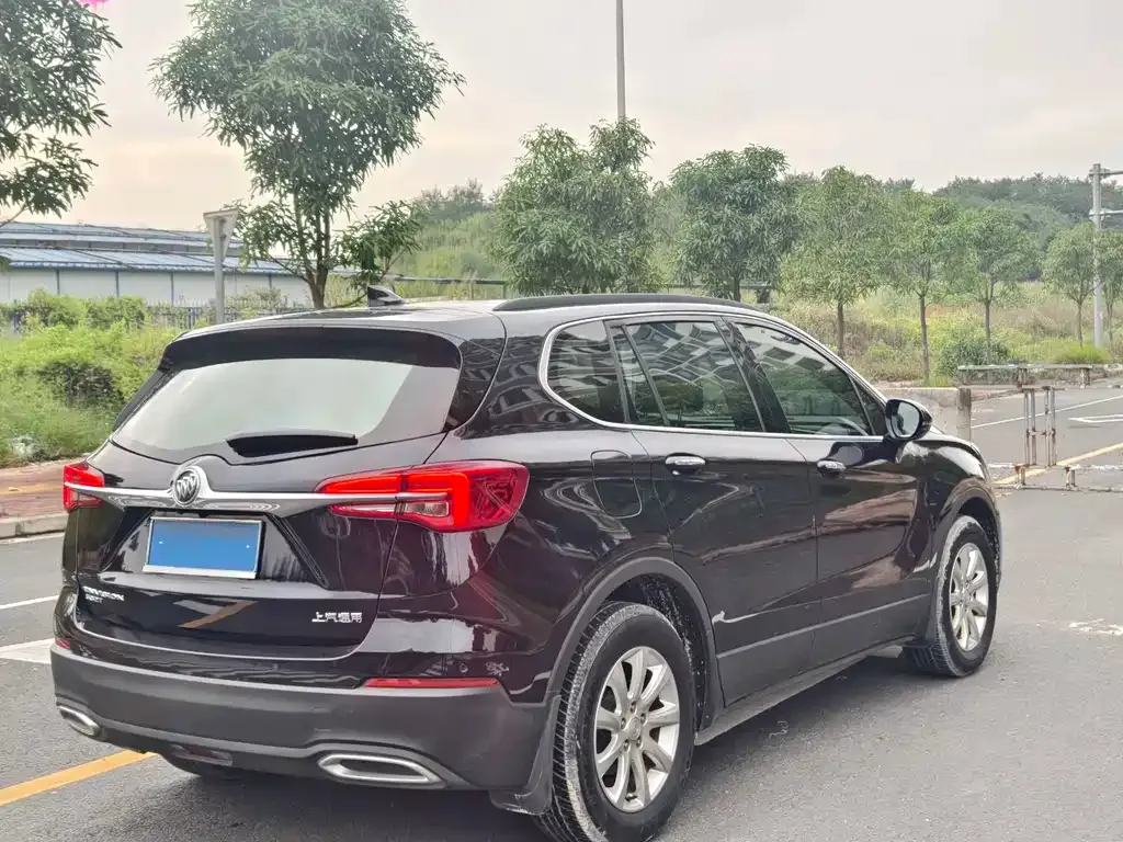 Buick Envision Plus — фото 2