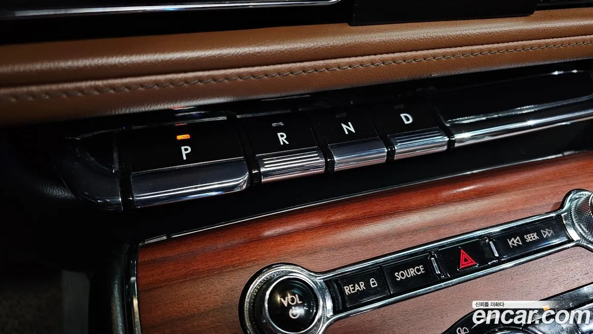 Lincoln Aviator — фото 7