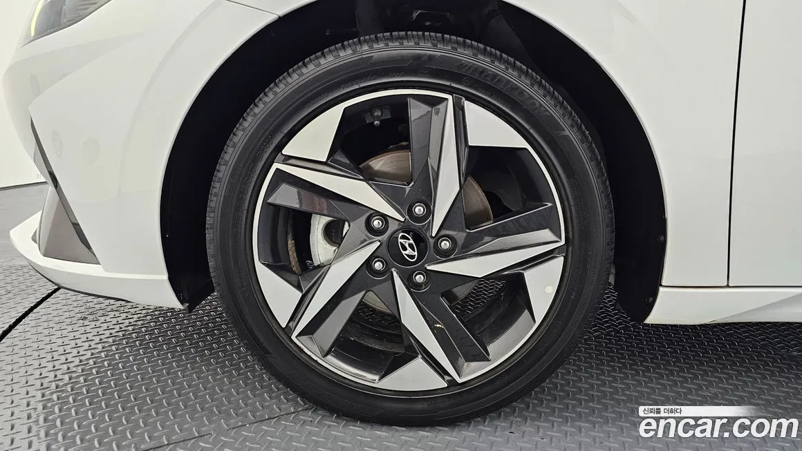 Hyundai AVANTE — фото 5