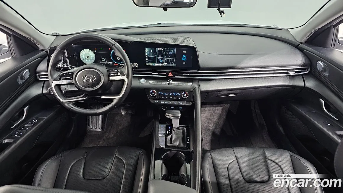 Hyundai AVANTE — фото 3