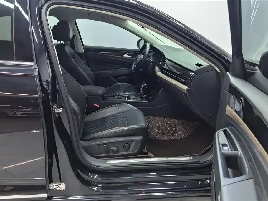 Volkswagen Passat — фото 3