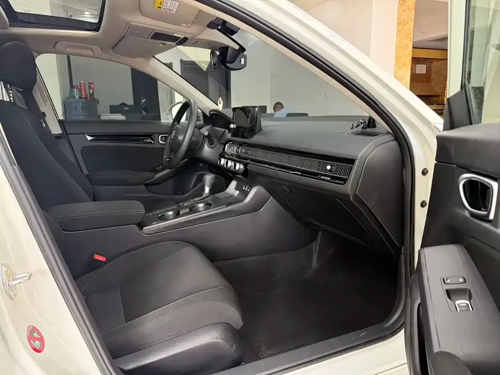 Honda Civic — фото 7