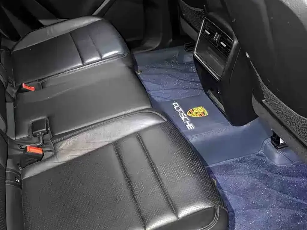Porsche Cayenne — фото 2