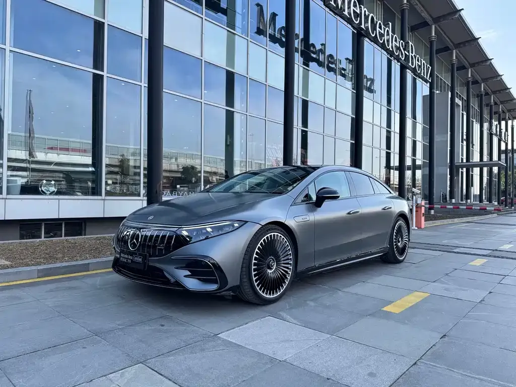 Mercedes-Benz EQS AMG — фото 5