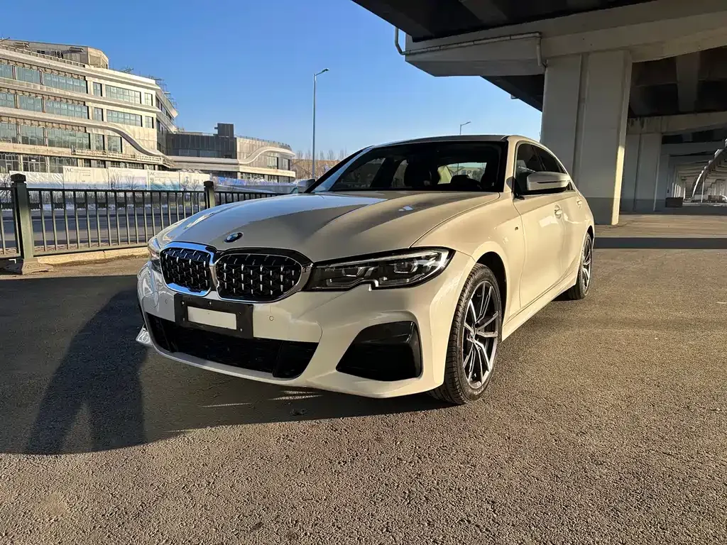 BMW 3 Series — фото 1