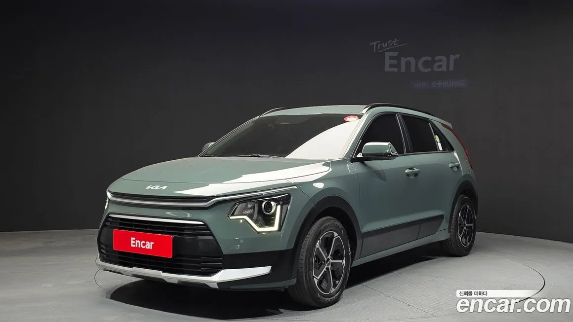 Kia Niro — фото 1