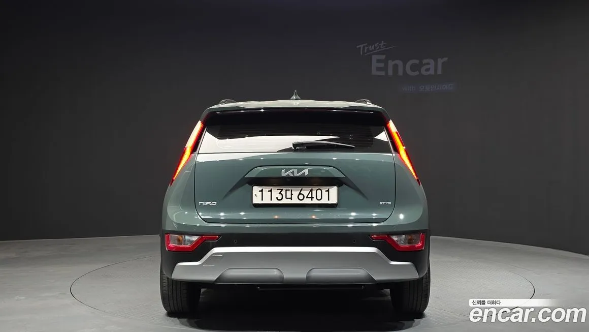 Kia Niro — фото 10