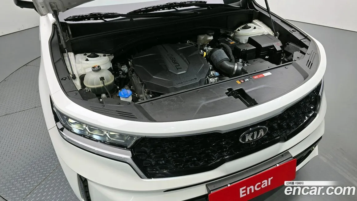 Kia Sorento — фото 8