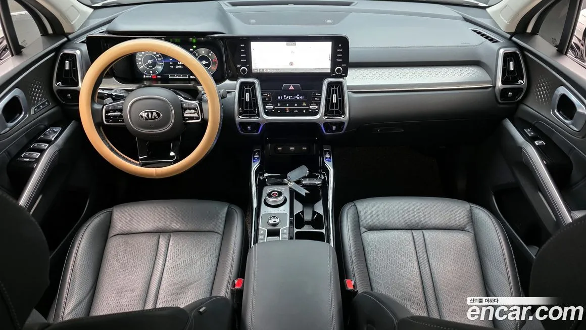 Kia Sorento — фото 7
