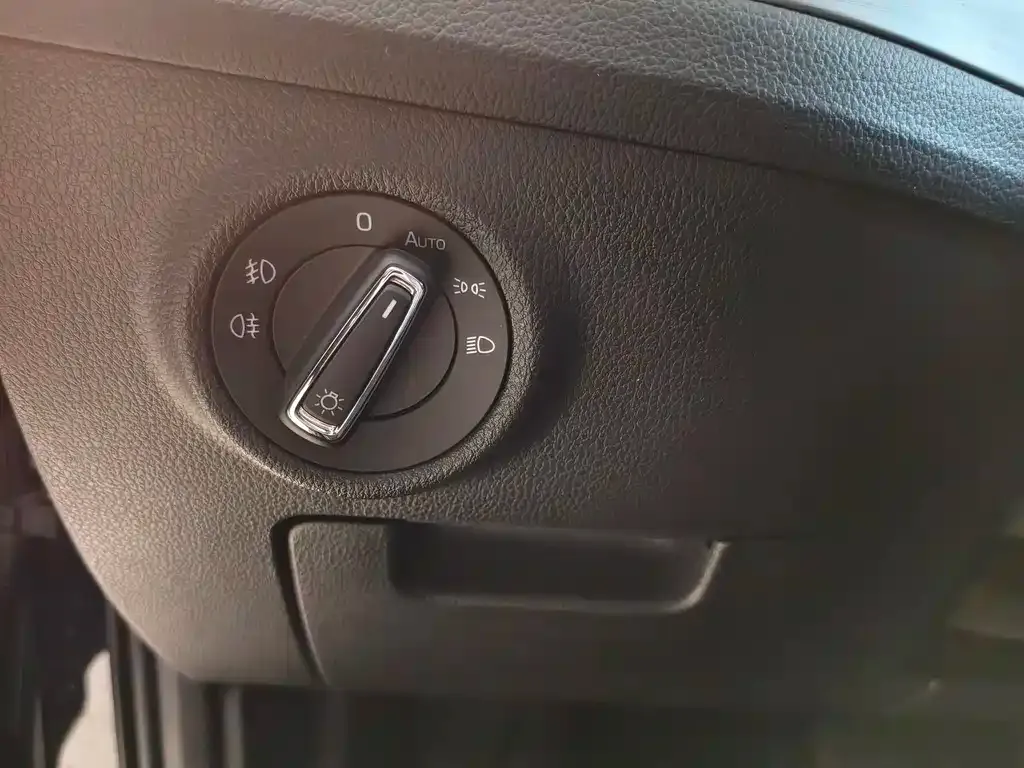 Skoda Superb — фото 6