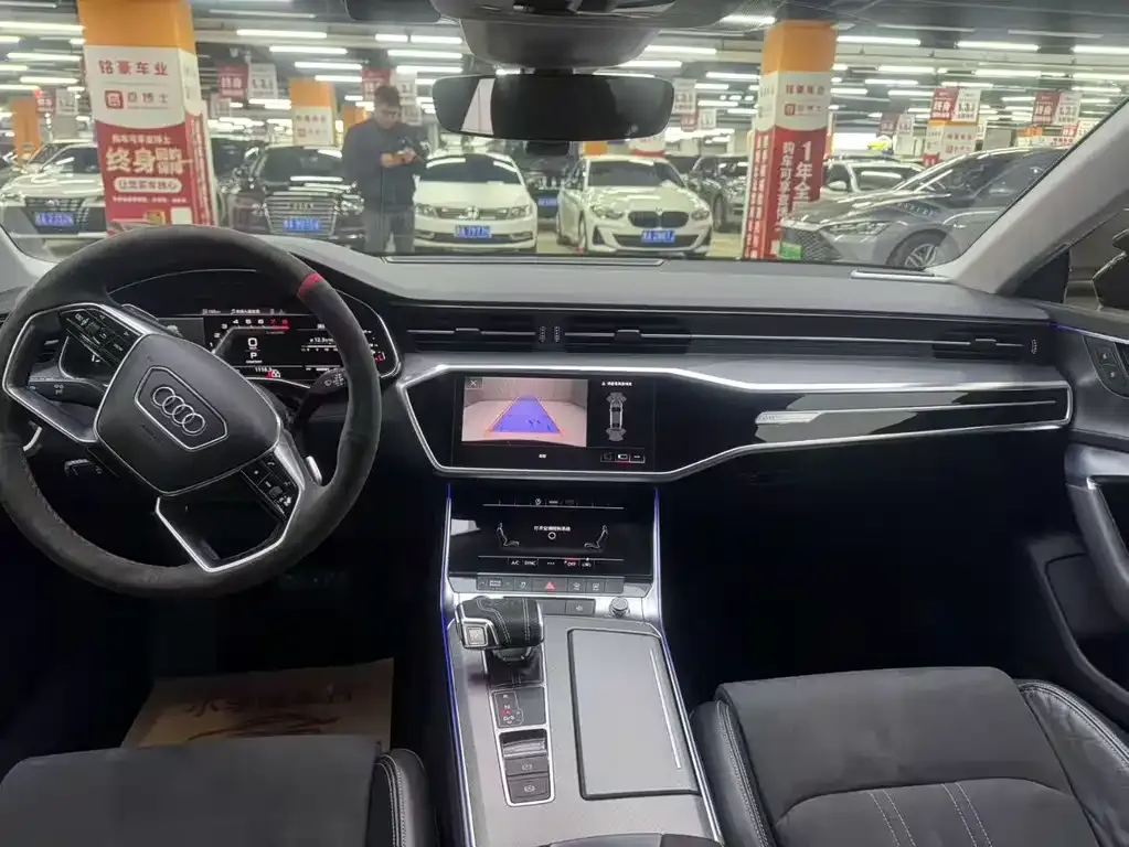 Audi A7L — фото 3