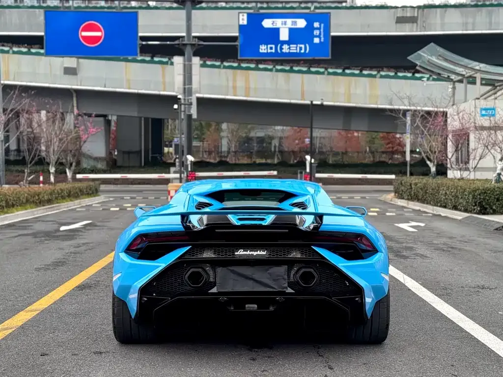 Lamborghini Huracan — фото 6
