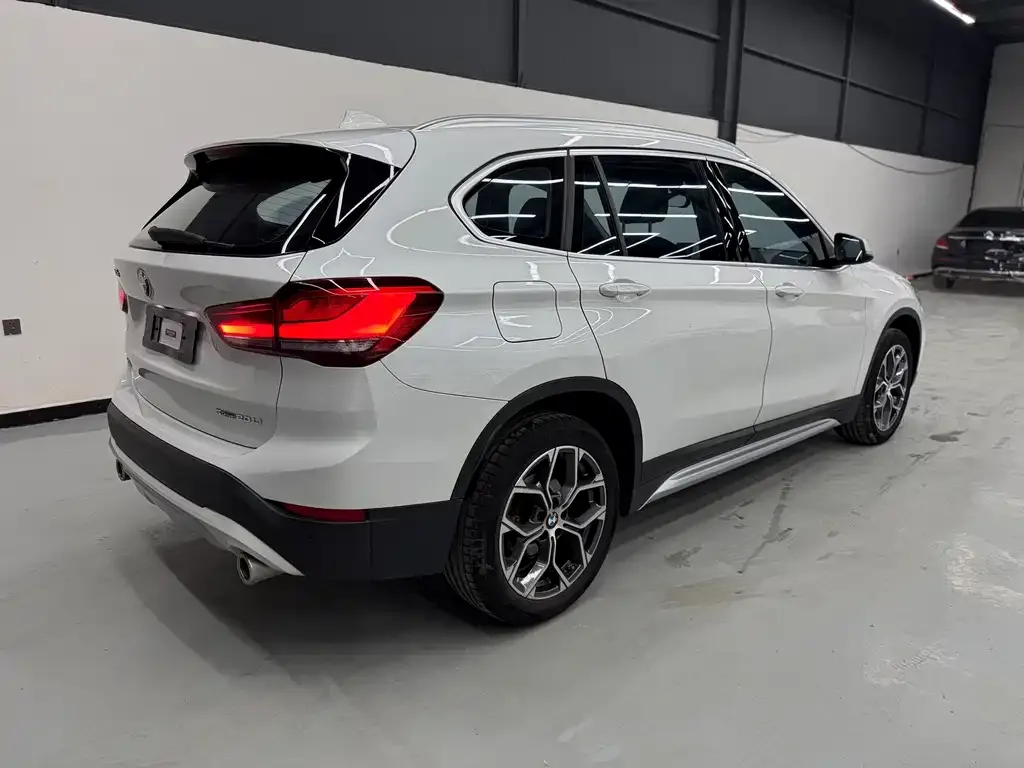 BMW X1 — фото 10