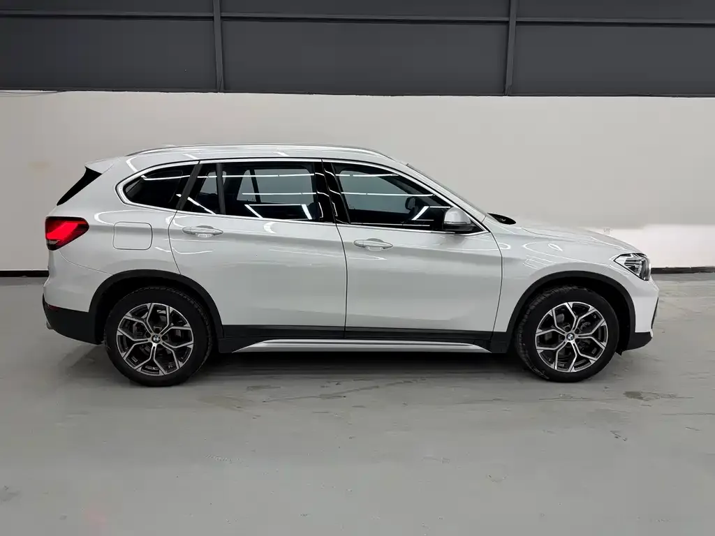 BMW X1 — фото 2