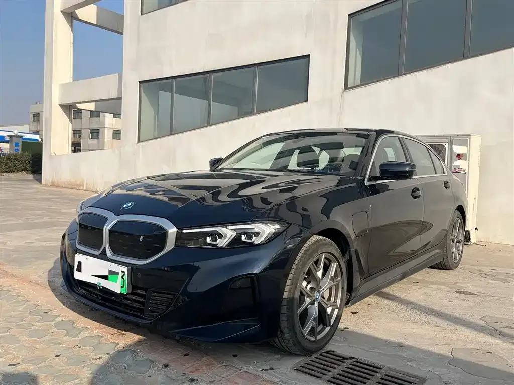BMW i3 — фото 1