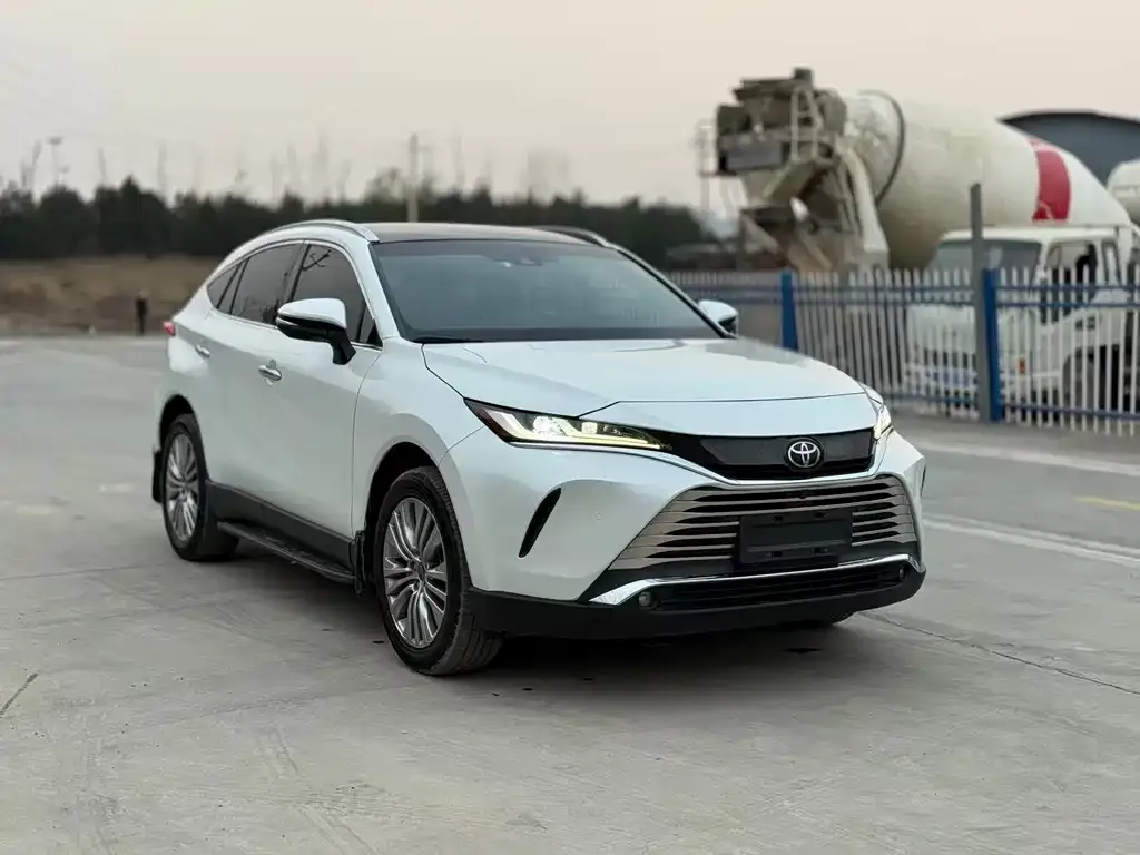 Toyota Harrier — фото 9
