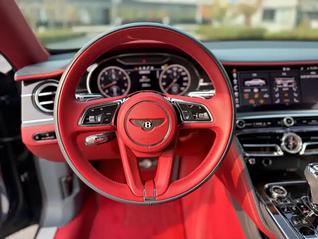 Bentley Flying Spur — фото 7