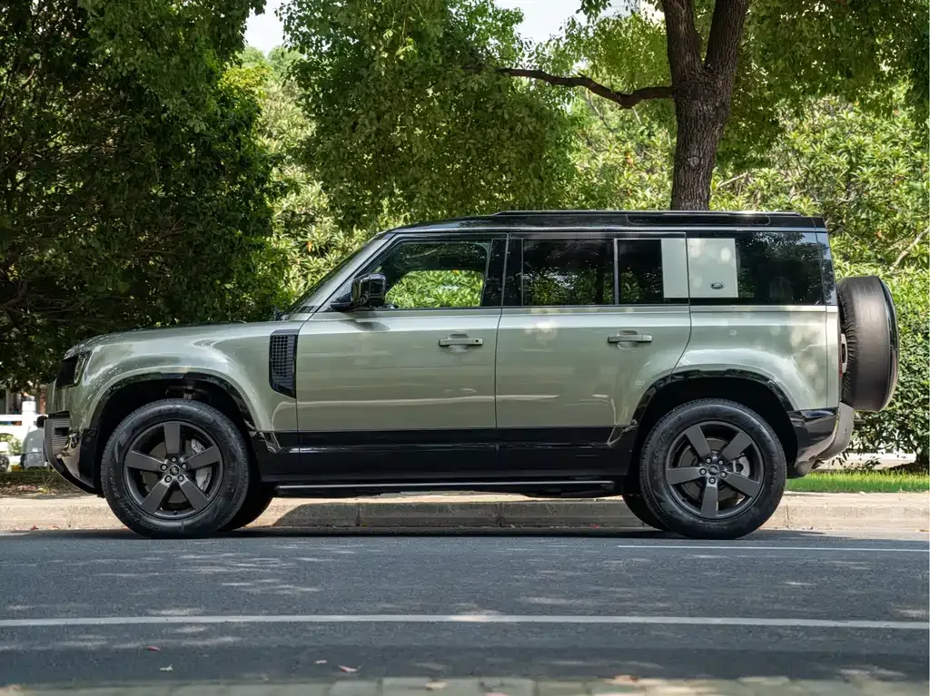 Land Rover Defender — фото 8