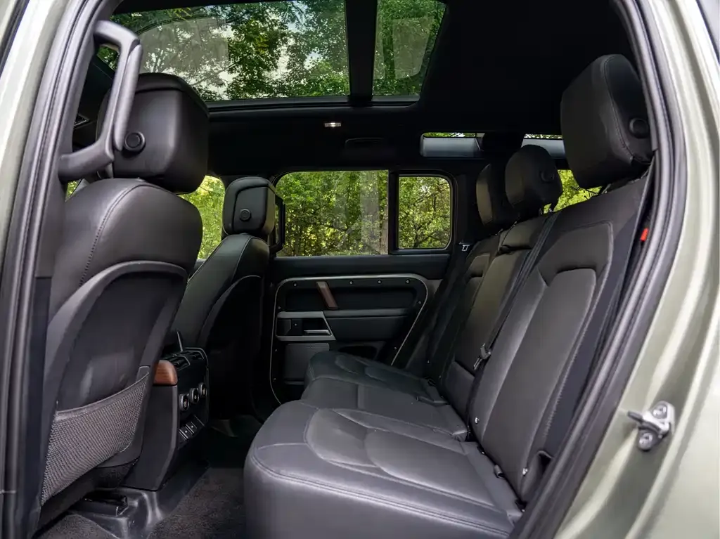 Land Rover Defender — фото 4