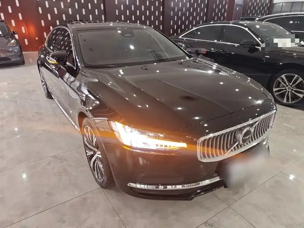 Volvo S90 — фото 10