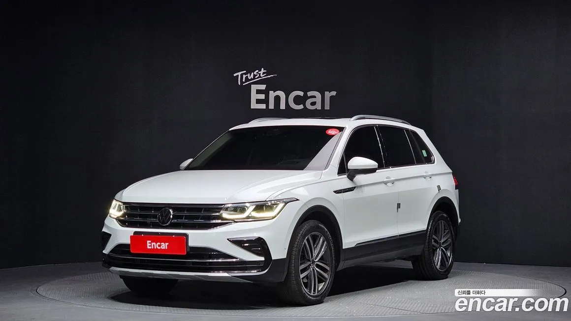 Volkswagen Tiguan — фото 1