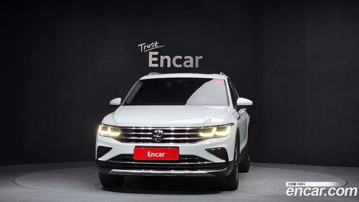 Volkswagen Tiguan — фото 6