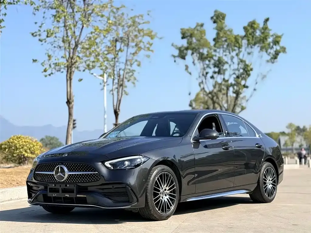 Mercedes-Benz C-Class — фото 1