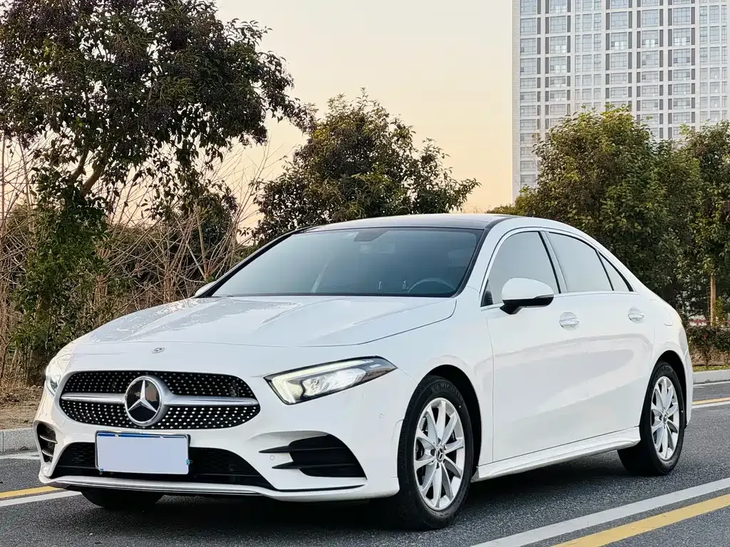 Mercedes-Benz A-Class — фото 1