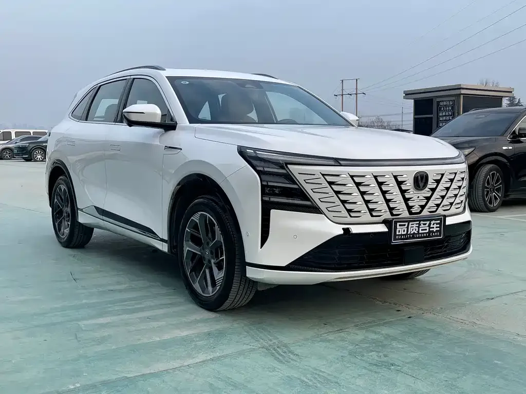Changan CS75PLUS — фото 10