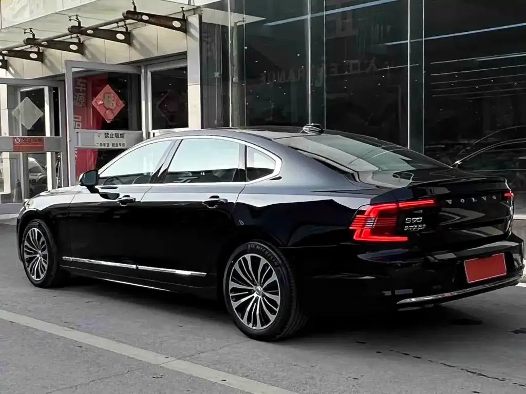 Volvo S90 — фото 4