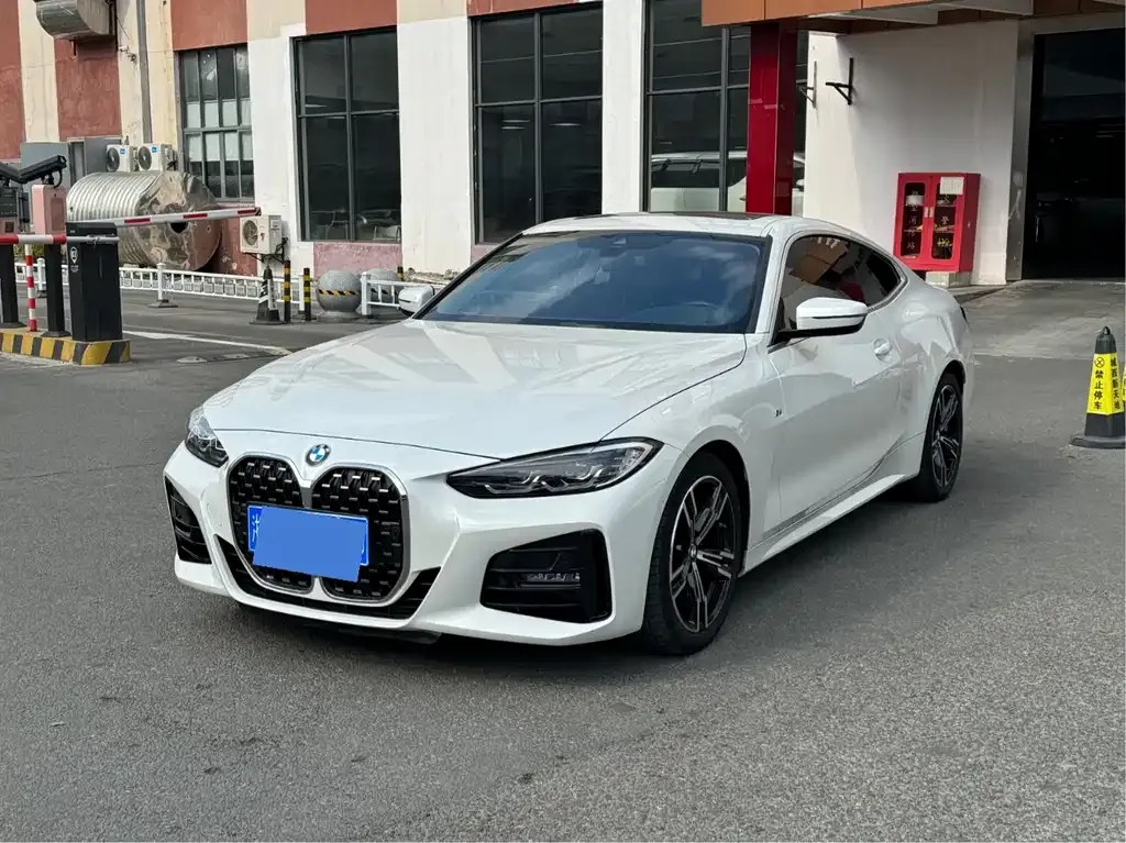 BMW 4 Series — фото 1