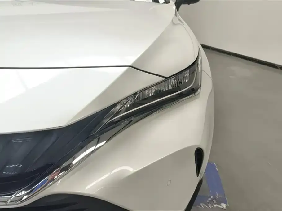 Toyota Harrier — фото 7