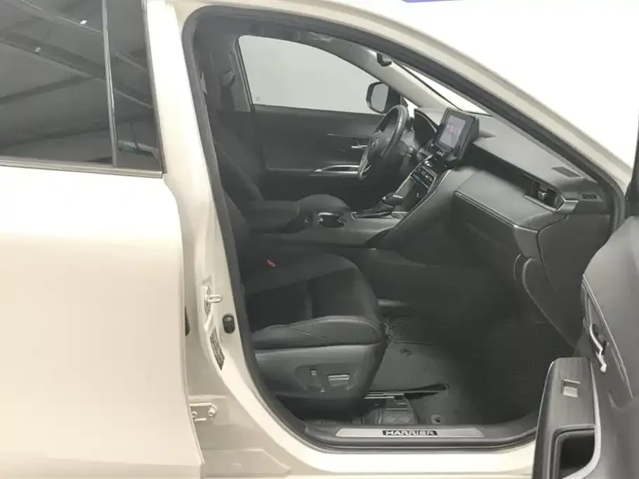 Toyota Harrier — фото 8