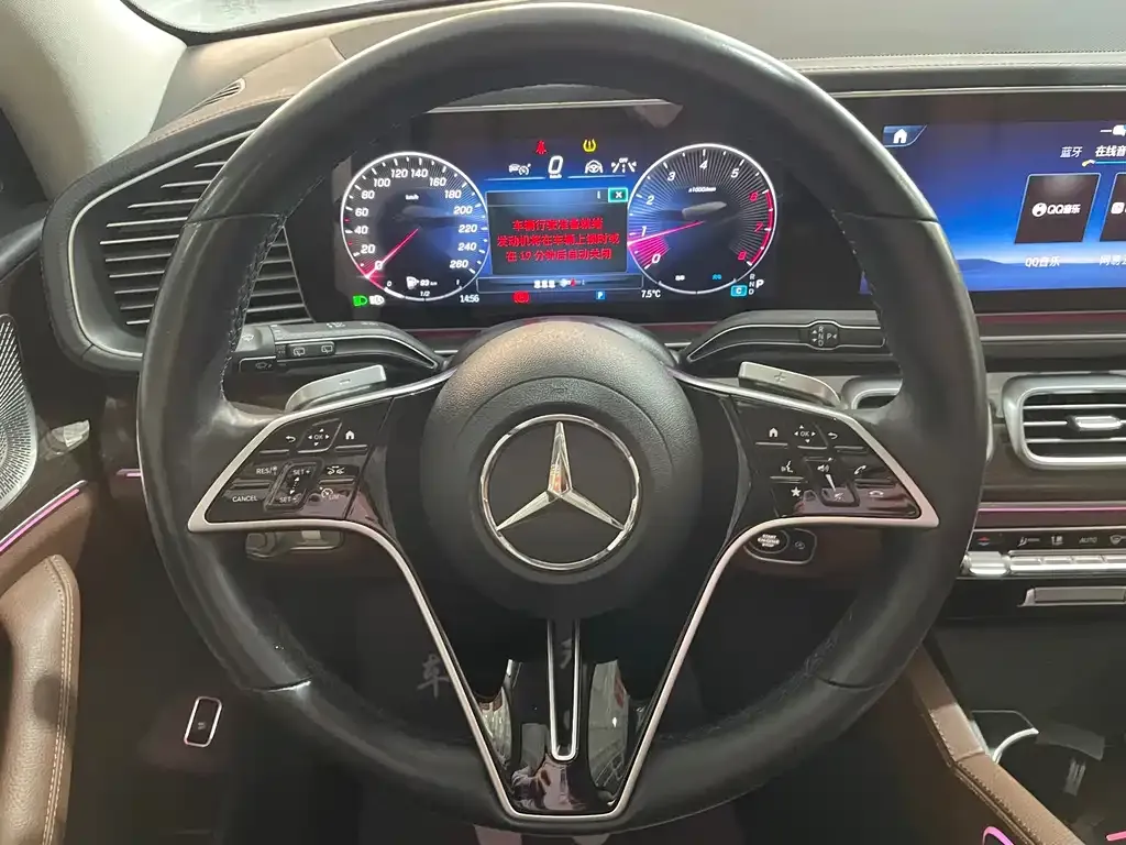 Mercedes-Benz GLE — фото 8