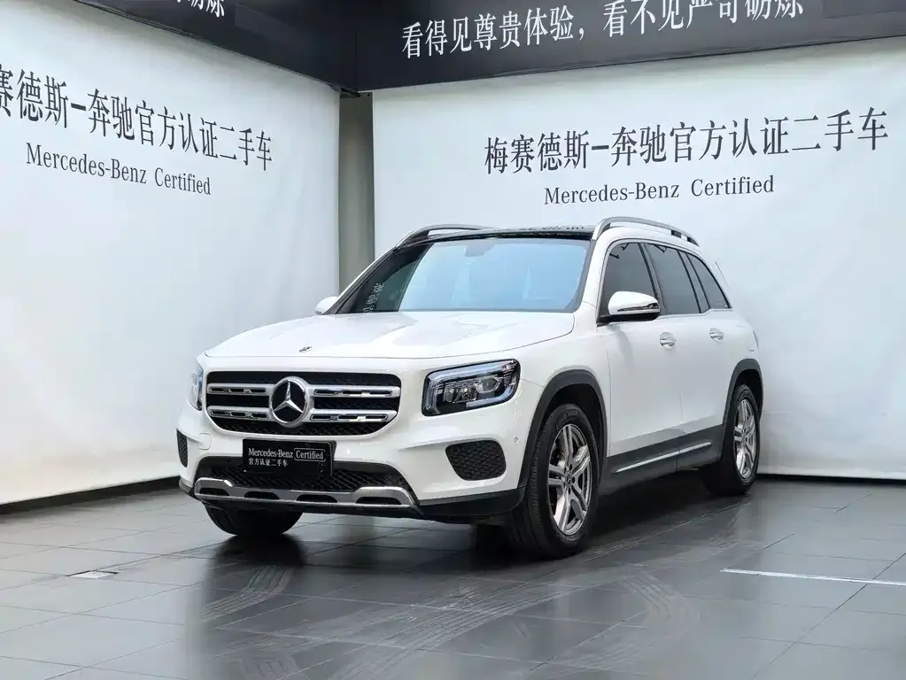 Mercedes-Benz GLB — фото 1