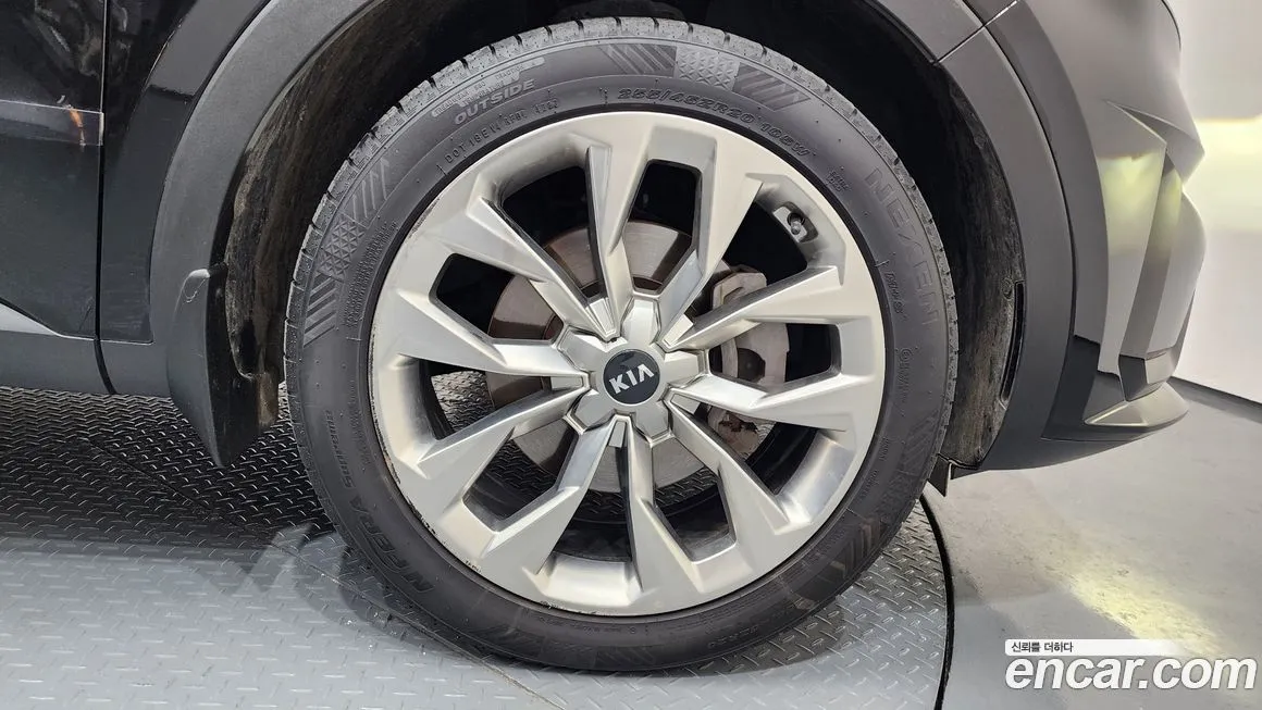 Kia Sorento — фото 8