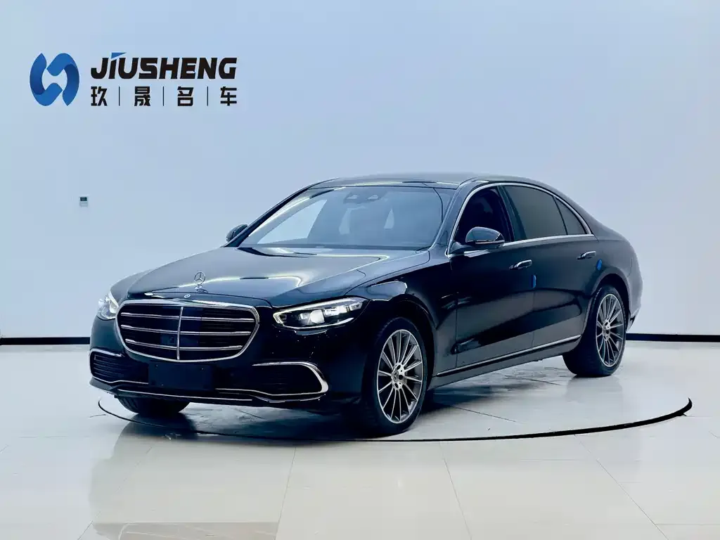 Mercedes-Benz S-Class — фото 1