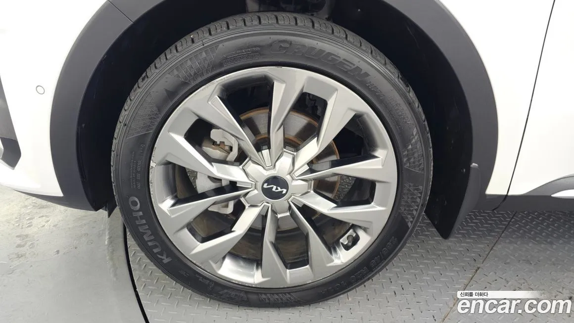 Kia Sorento — фото 6