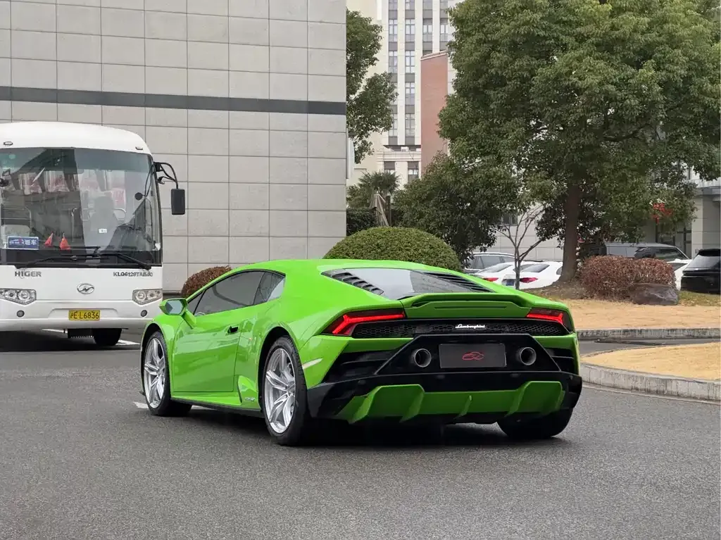 Lamborghini Huracan — фото 3