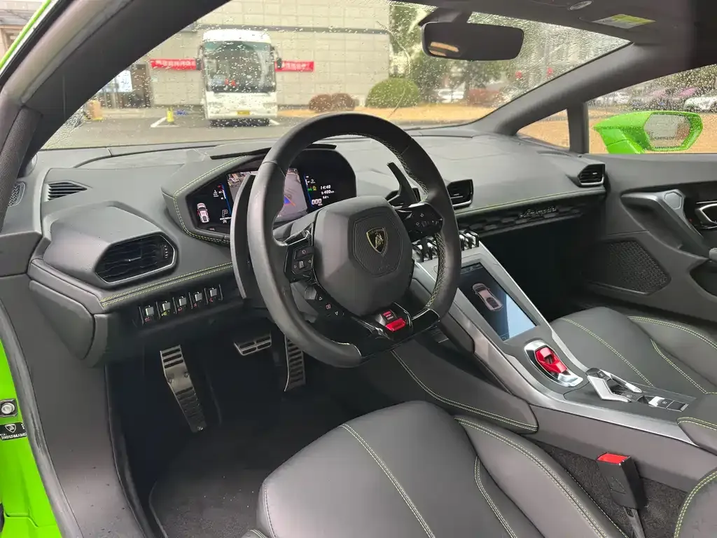 Lamborghini Huracan — фото 10