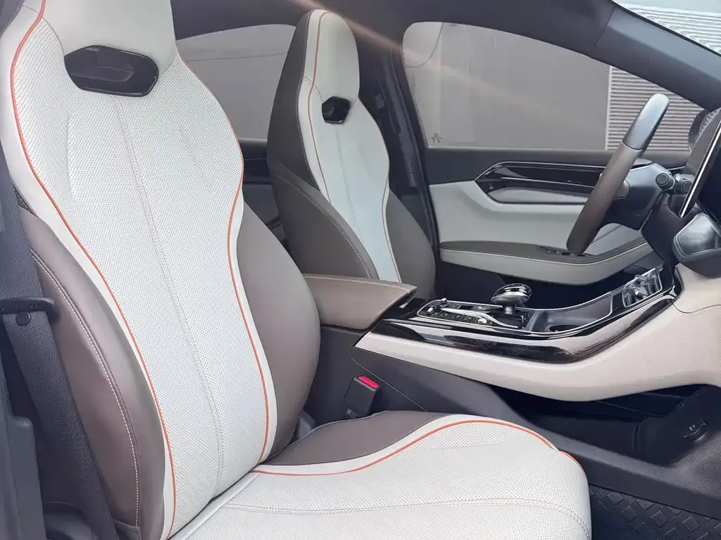 BYD Qin PLUS — фото 10