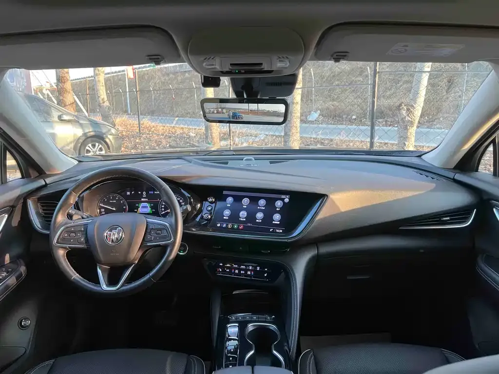 Buick Envision Plus — фото 5