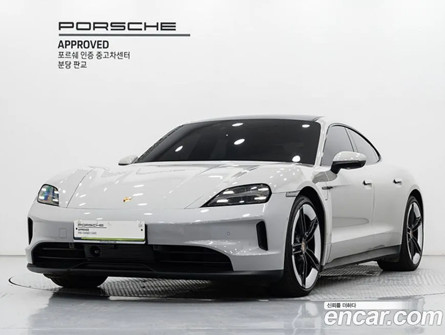 Porsche Taycan — фото 1