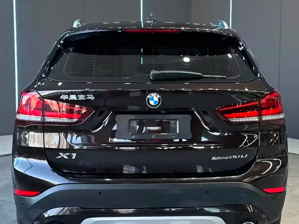 BMW X1 — фото 7