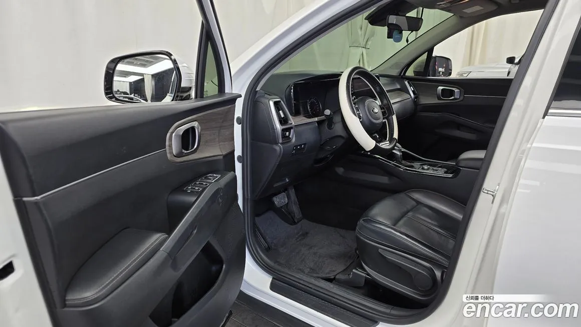 Kia Sorento — фото 8