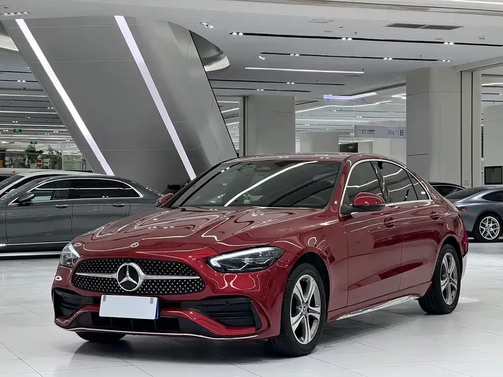 Mercedes-Benz C-Class — фото 1