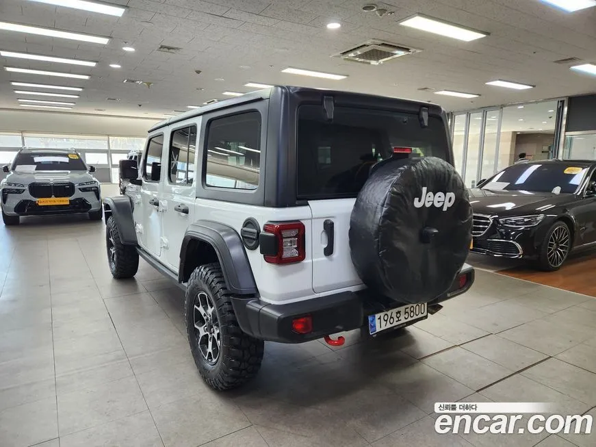 Jeep Wrangler — фото 2