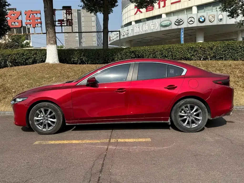 Mazda 3 Axela — фото 3