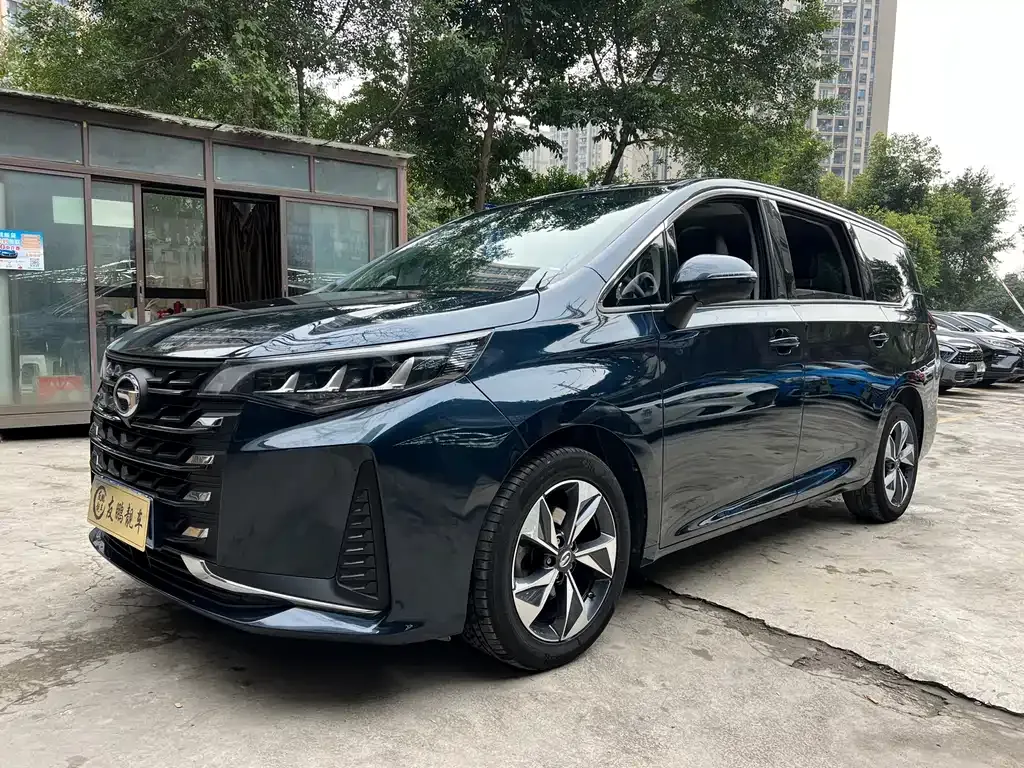 GAC Motor Trumpchi M6 — фото 1